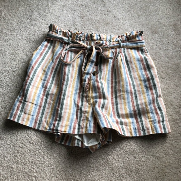 American Eagle Outfitters Pants - American eagle striped shorts